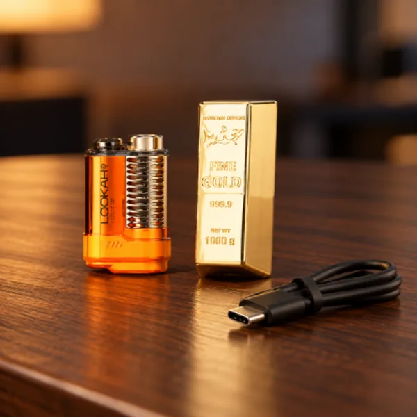 Lookah Turtle and Hamilton Devices Gold Bar 510 batteries with a USB-C cable